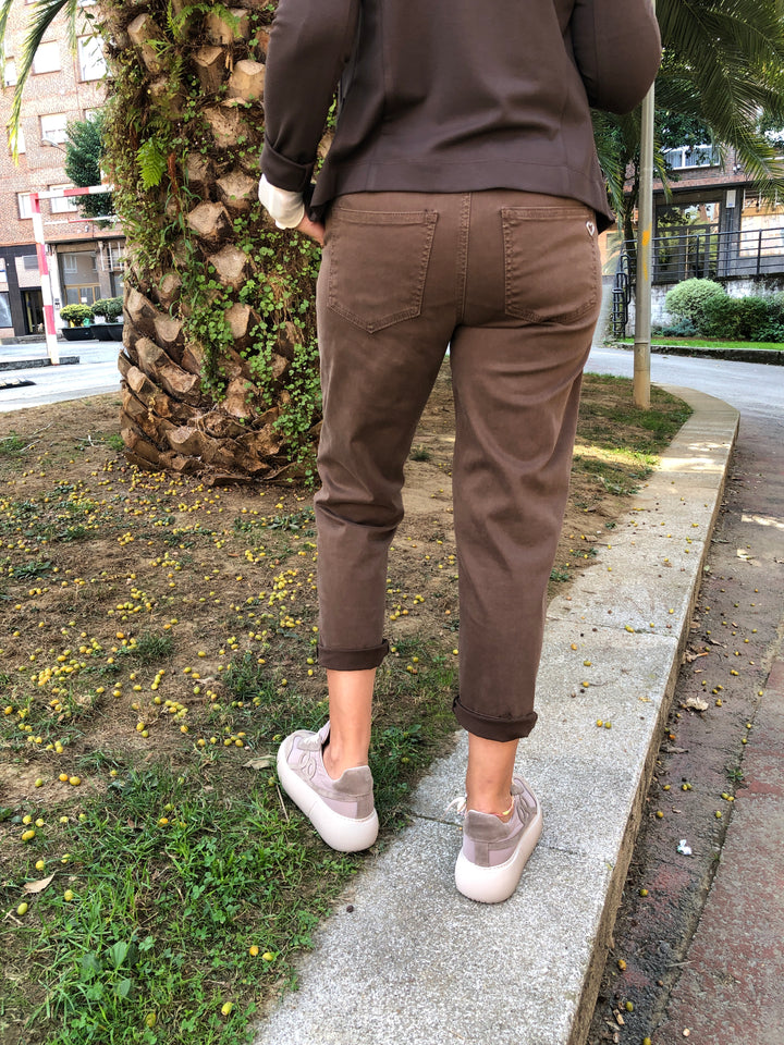 PANTALÓN P0T9BTWN3N-MARRON