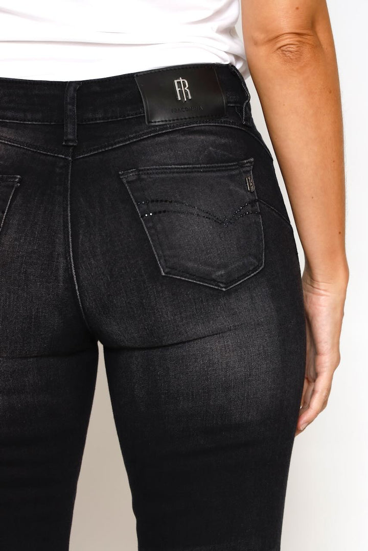 PANTALON WV8000D46404-NEGRO