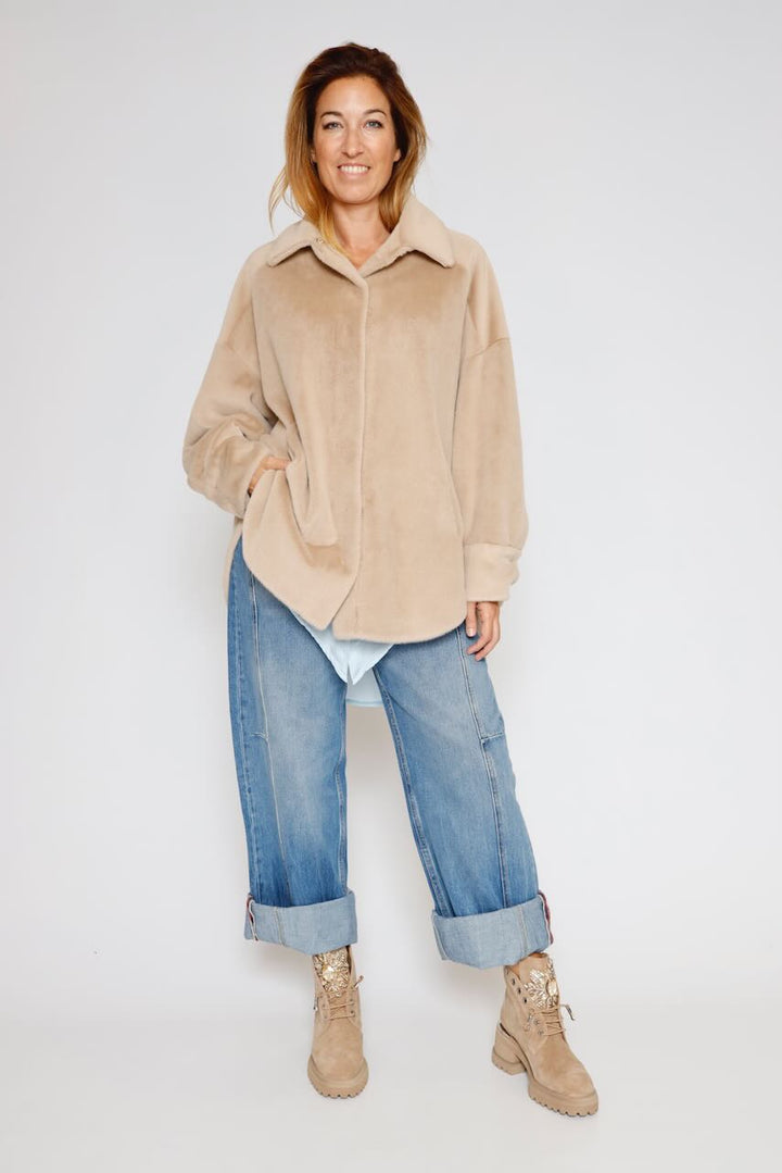 CHAQUETA CAPA BY09111-BEIGE