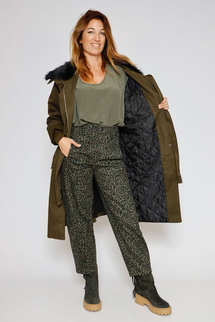 ABRIGO A25CA601-MILITAR