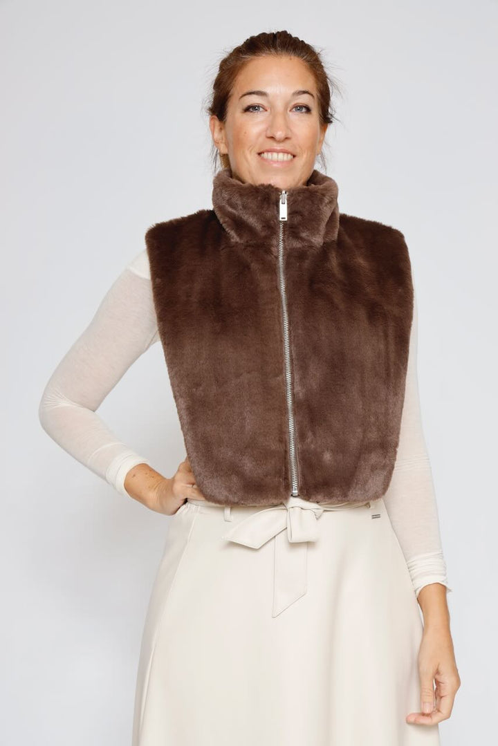 CAPA REVERSIBLE NURA.7002512-MARRON