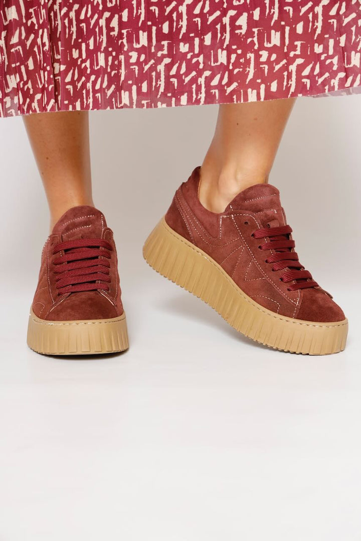 ZAPATILLA 0064-BURDEOS