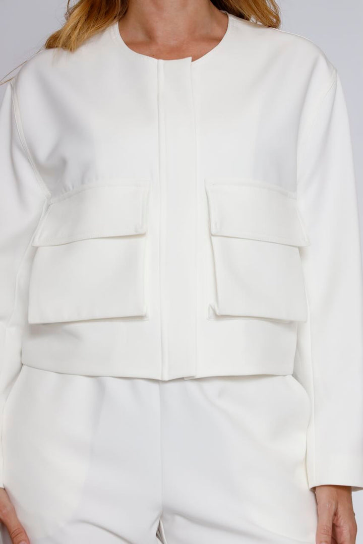 Chaqueta corta con bolsillos 54-1020-BLANCO