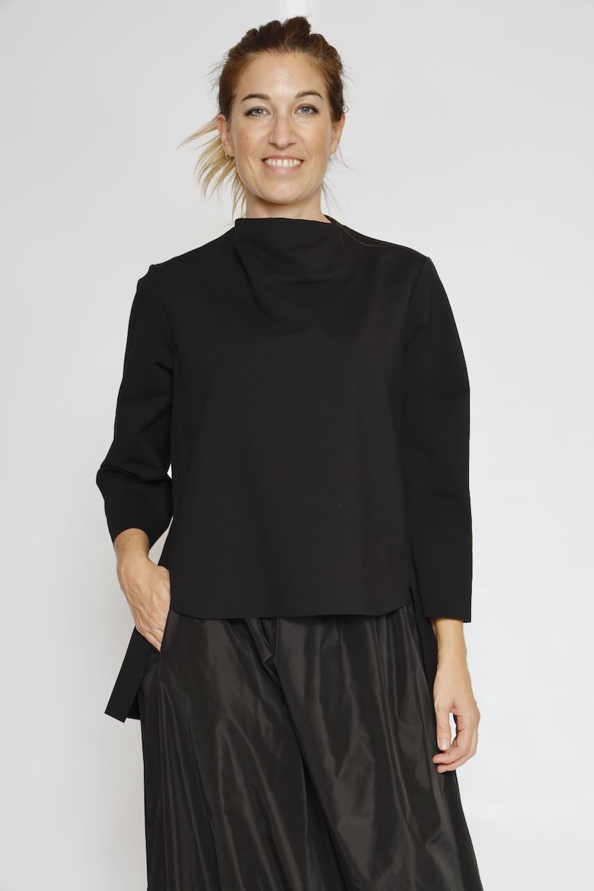 BLUSA ASIMÉTRICA 54-2147-NEGRO