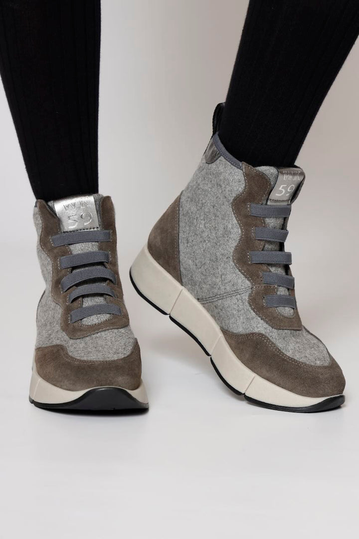 ZAPATILLA ABOTINADA 27076-GRIS