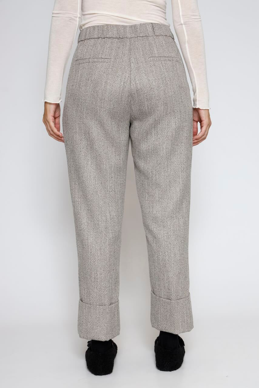 Pantalones de espiga con dobladillo 54-5017-GRIS
