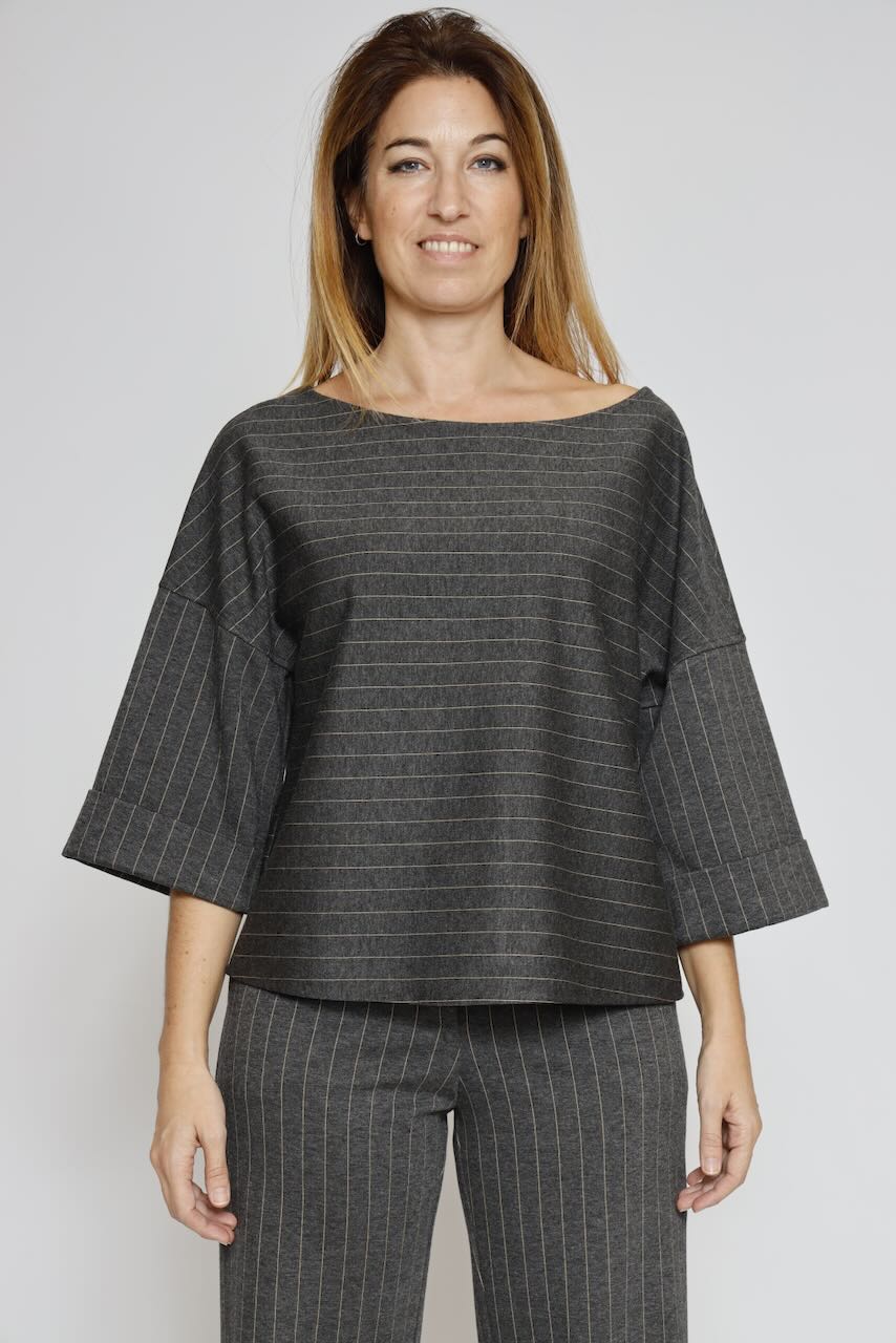 Blusa de rayas con escote barco 54-2140-CAMEL/GRIS