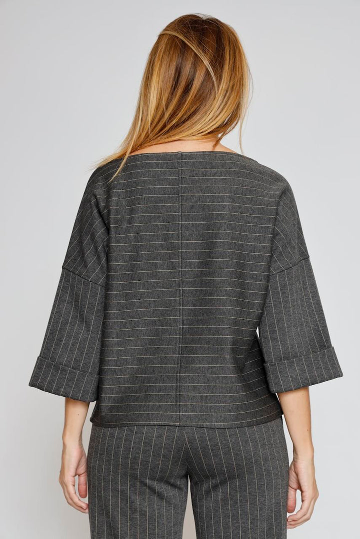 Blusa de rayas con escote barco 54-2140-CAMEL/GRIS