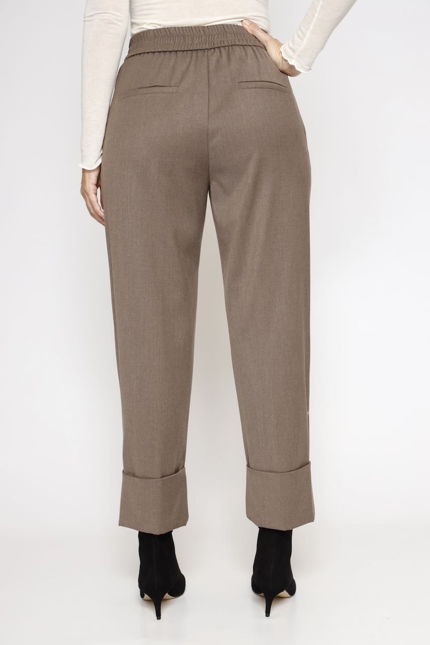 Pantalones de cintura alta con dobladillos vueltos 54-5068-CAFE