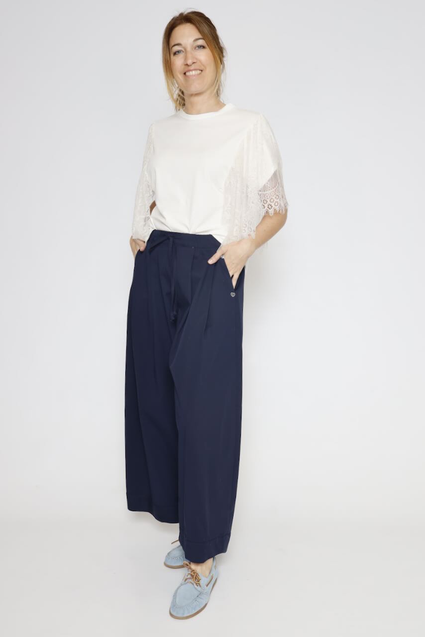CAMISETA 561071-LATTE