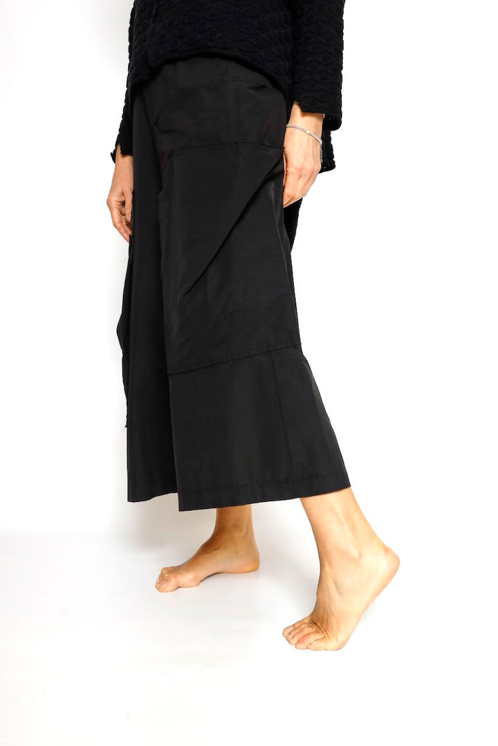 PANTALON BOLSILLOS P5UA0629-NEGRO