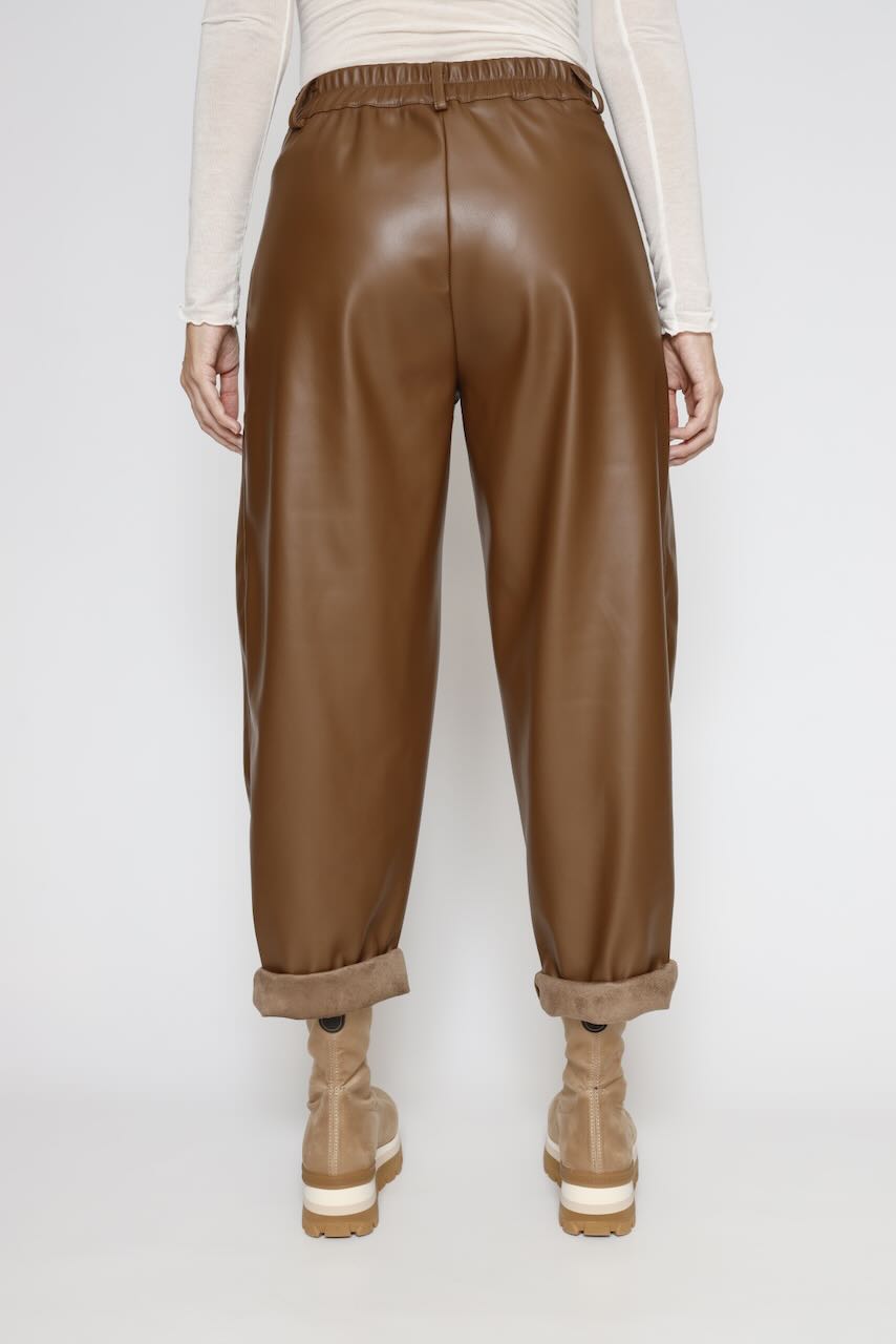 PANTALÓN A25DD214-MARRON