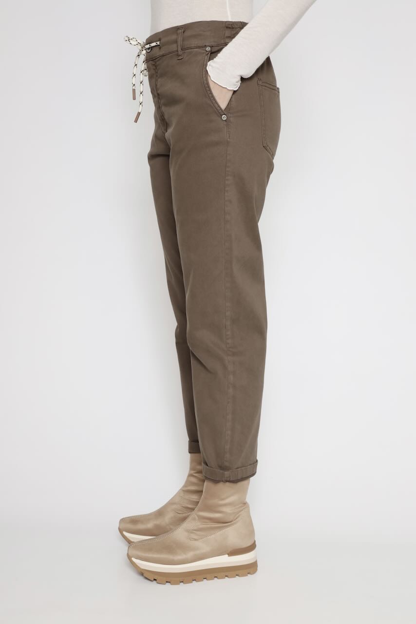 PANTALÓN P0T9BTWN3N-MARRON