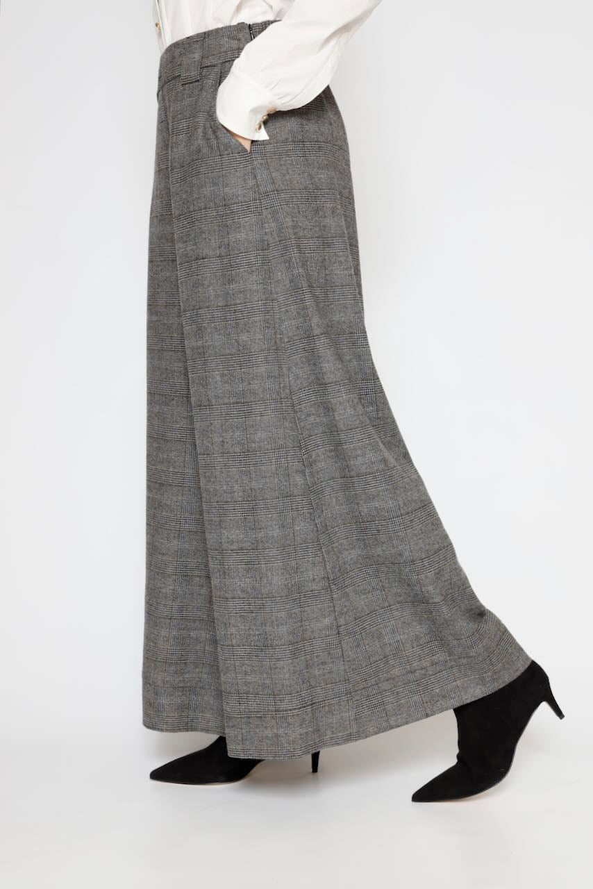 PANTALÓN A5BM5946-GRIS