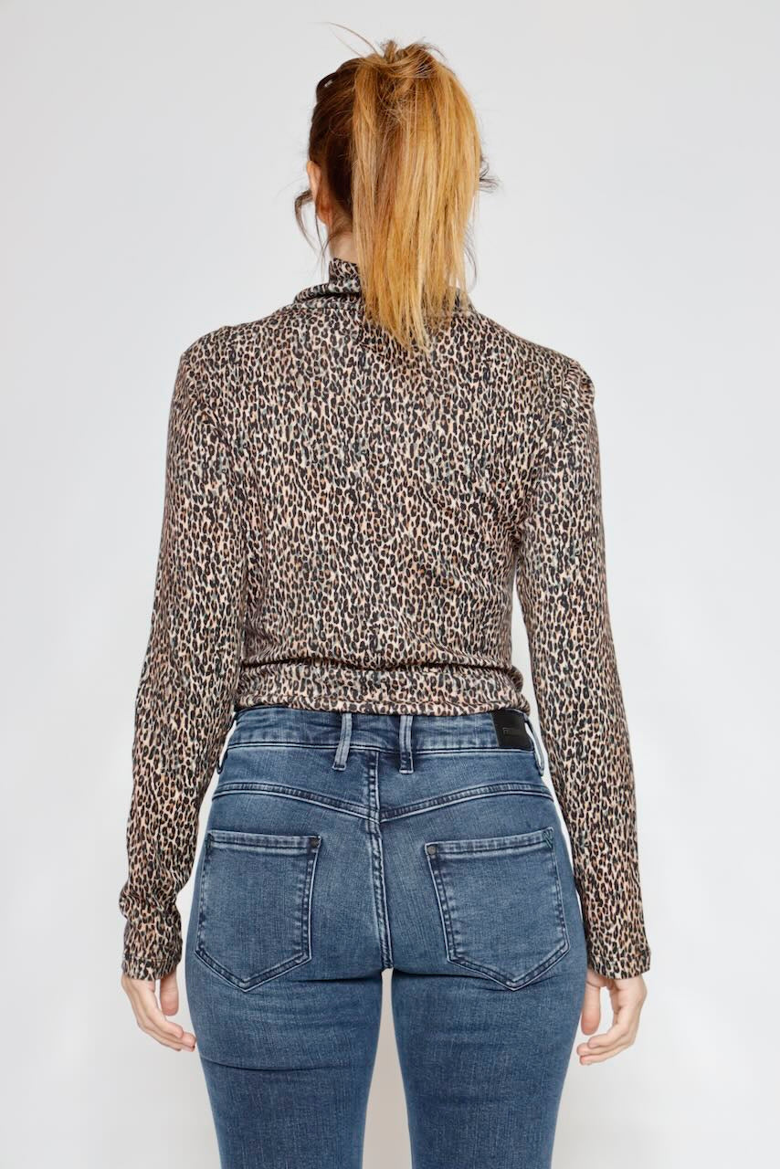CAMISETA TITYA SOFT LEO-ANIMAL PRINT