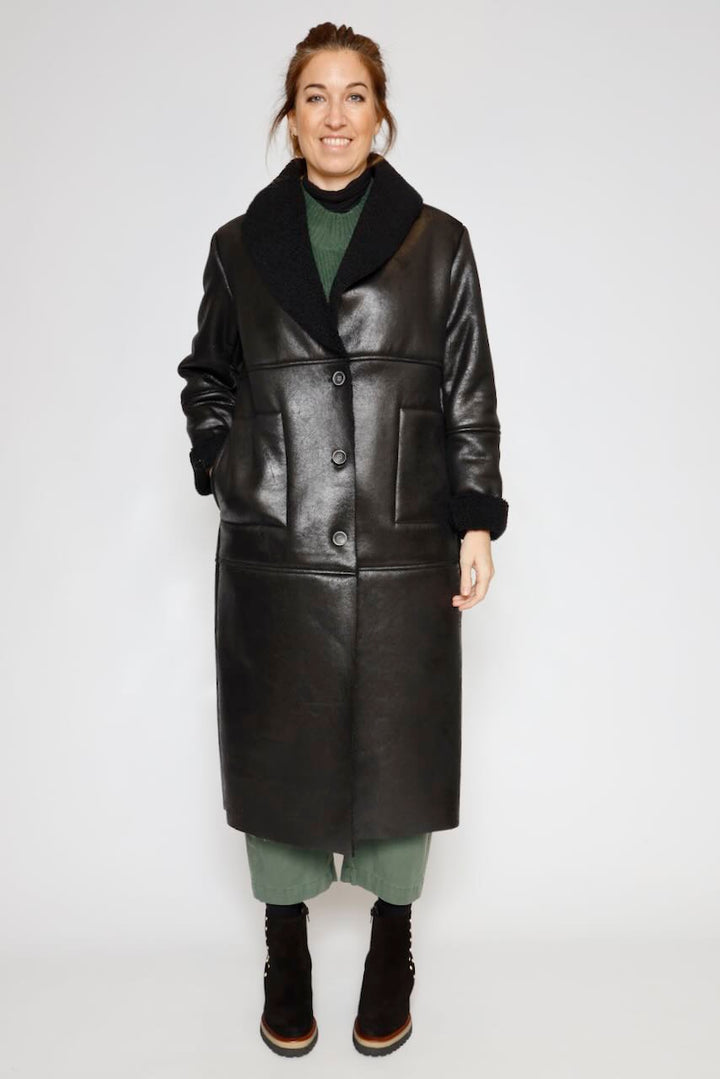 ABRIGO A24ON606-NEGRO