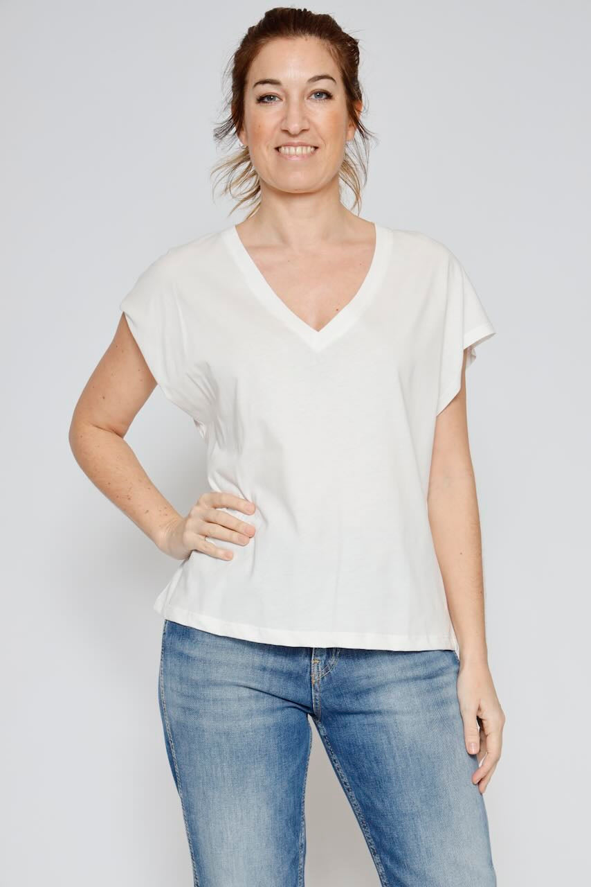 CAMISETA  SH000905-LATTE