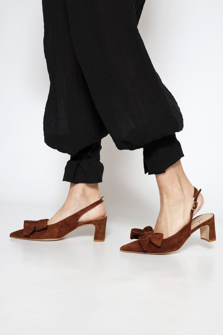 ZAPATO DESTALONADO 65621-CHOCOLATE