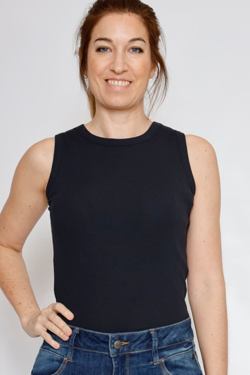 CAMISETA SIN MANGAS UMA.7002621-MARINO