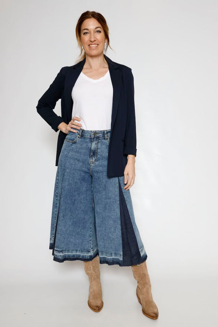 AMERICANA OVER JAH1LHZ-MARINO