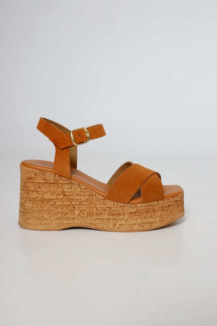 SANDALIA CUÑA 57657-CAMEL