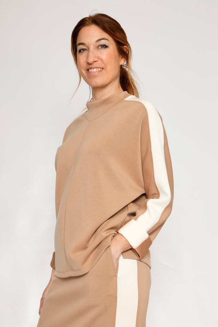 SUDADERA VAYA.7002621-CAMEL