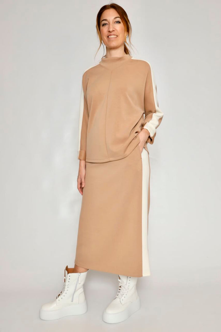 SUDADERA VAYA.7002621-CAMEL