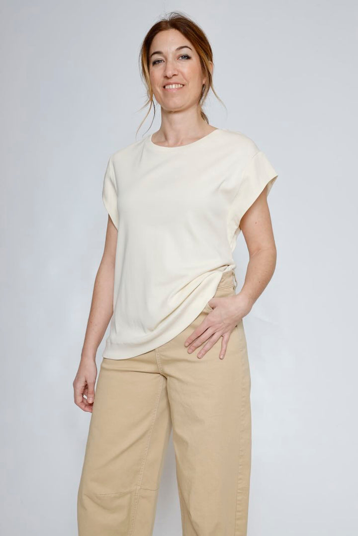 CAMISETA BY10207-LATTE