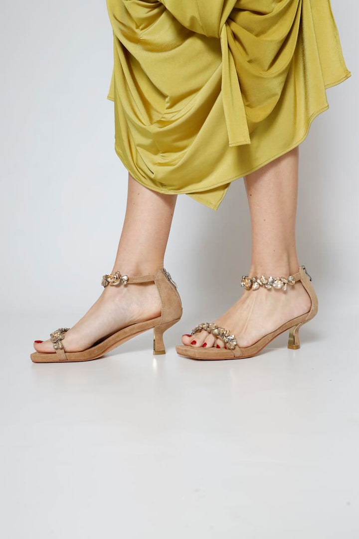 SANDALIA MINI TACÓN I250089-CAMEL