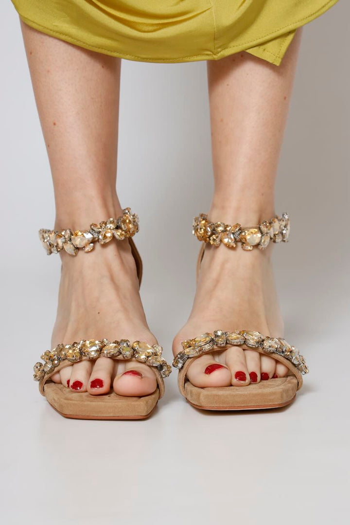 SANDALIA MINI TACÓN I250089-CAMEL