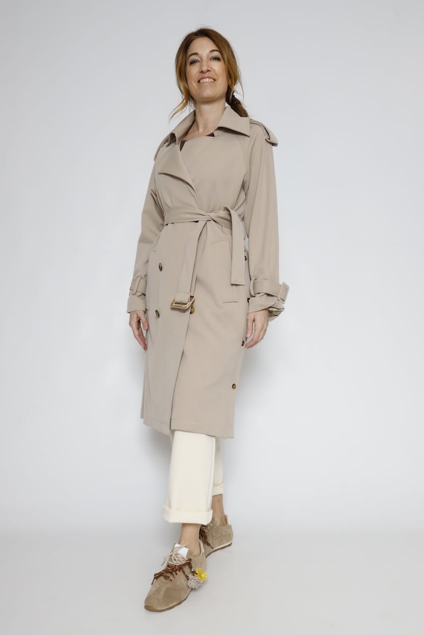 Gabardina larga de corte regular SC7002W45901-BEIGE