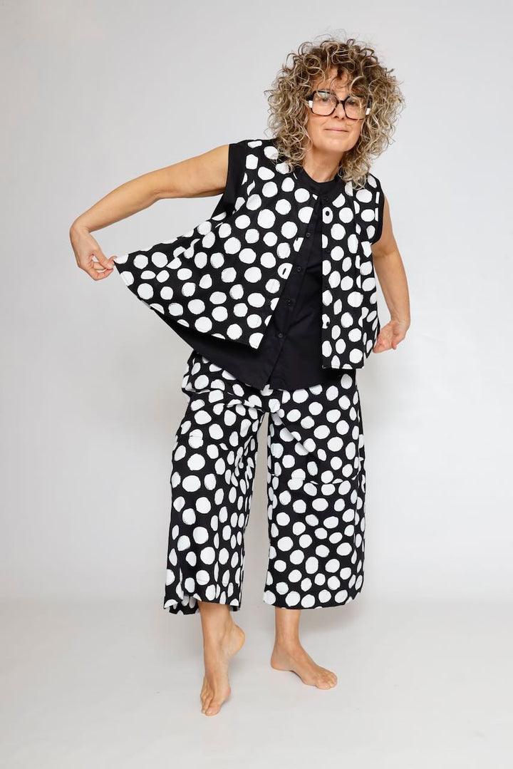 PANTALÓN LUNARES P6BM6336-NEGRO/BLANCO